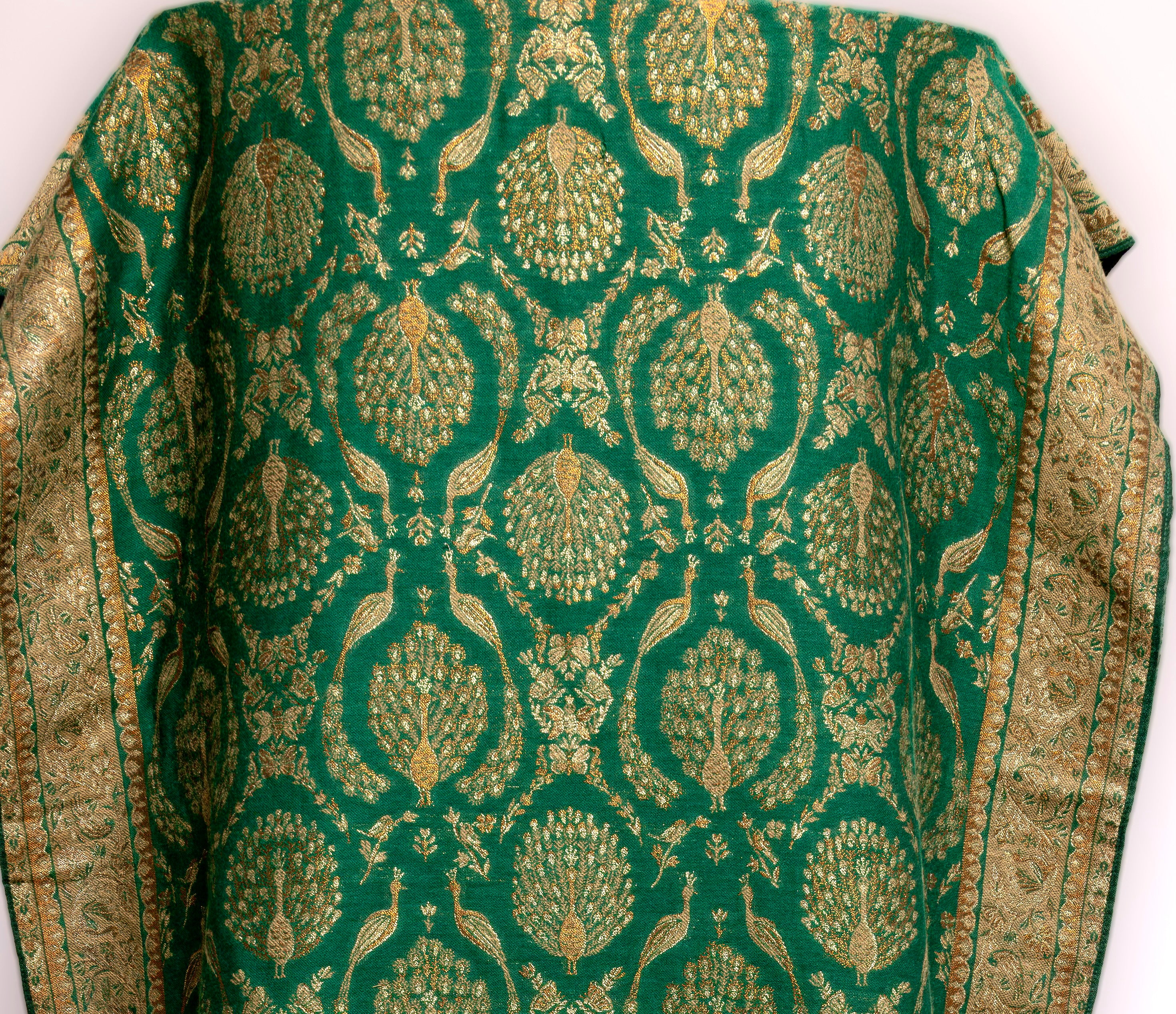 Zumurrud-e-Zari Kani Stole image 3