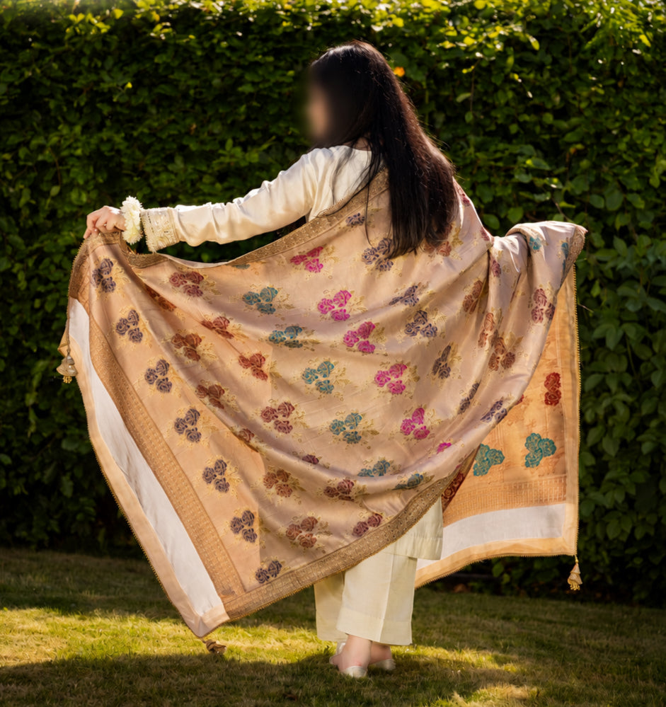 Mehr-e-Zareen – Luxury Floral Zari Shawl image 0