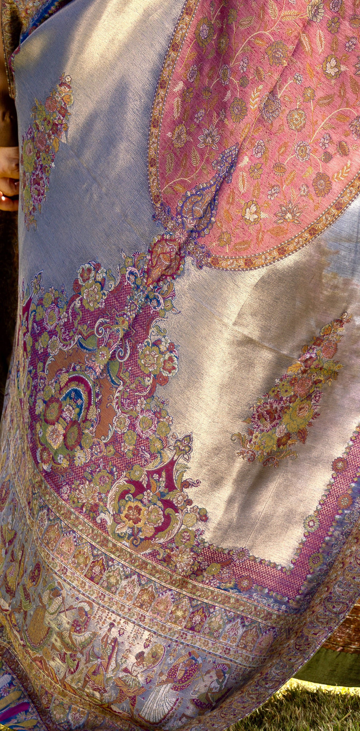 Mehr-e-Naz Moonlight Kani Shawl image 4
