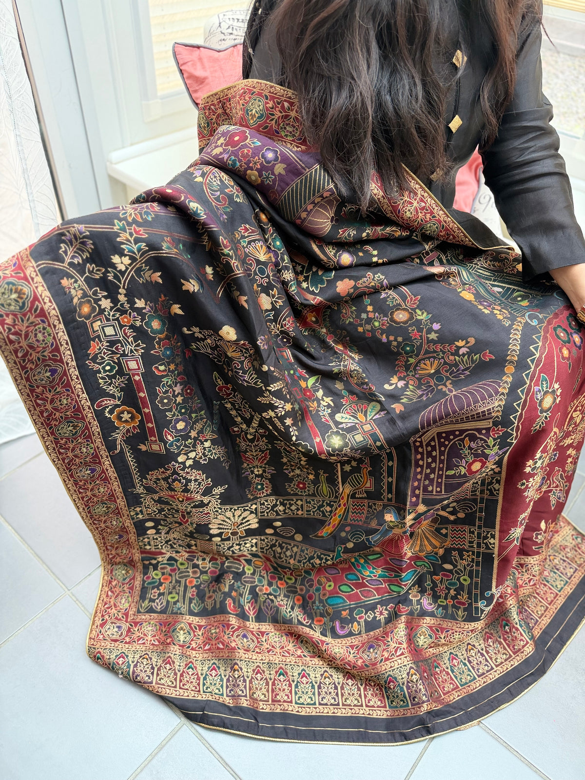 Mehr-e-Taj Luxury Heritage Shawl