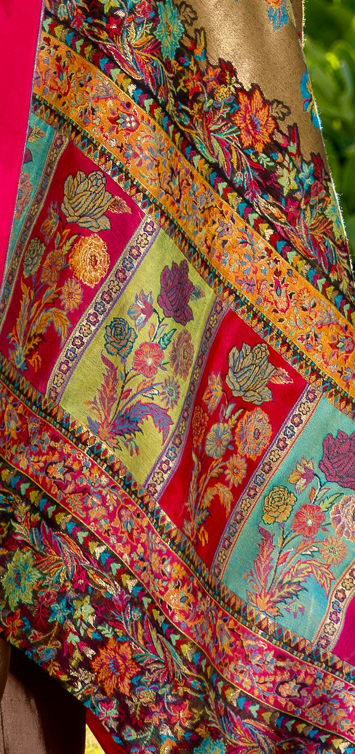 Rang-e-Noor Luxury Floral Moonlight Shawl image 5