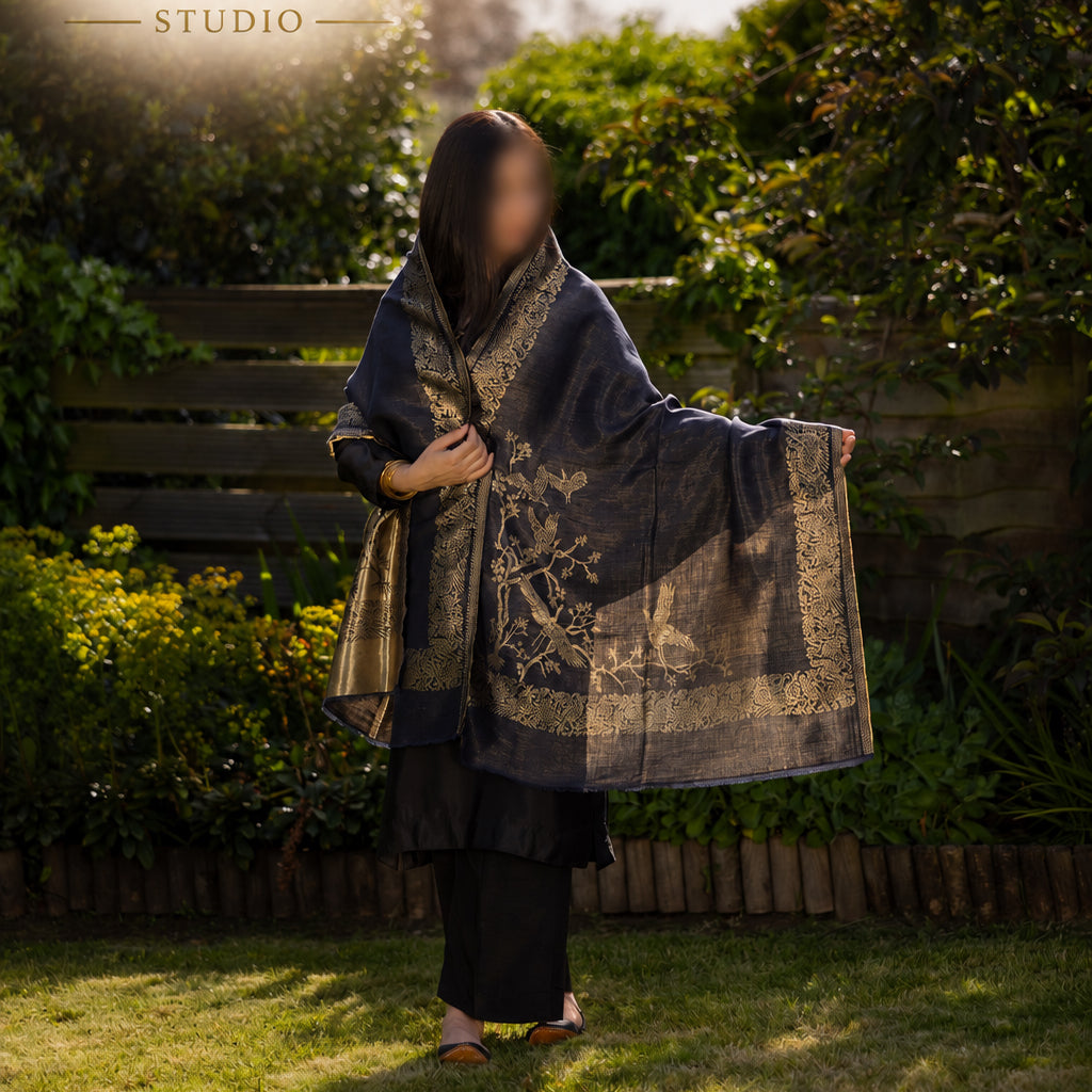 Shab-e-Noor Reversible Moonlight Kani Stole image 0