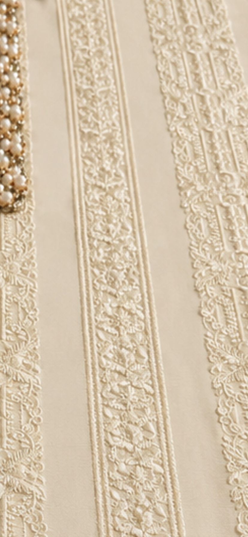 Noor-e-Ivory Embellished Chiffon Suit