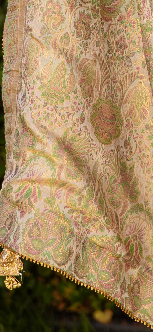 Zarbaft Royale Kimkhab Shawl image 3