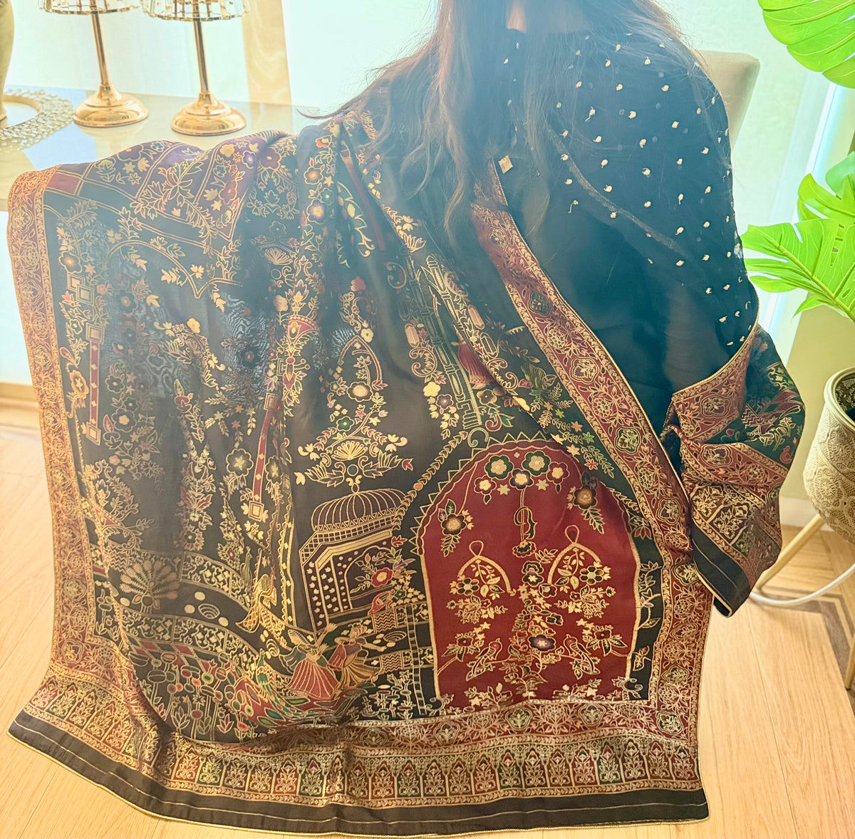 Mehr-e-Taj Luxury Heritage Shawl