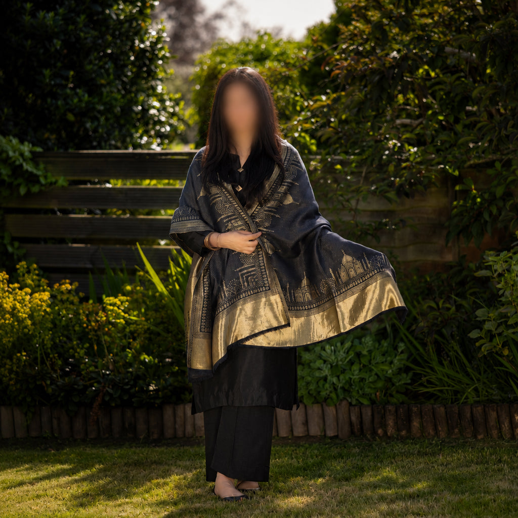 Siyah Noor Reversible Moonlight Kani Stole image 0