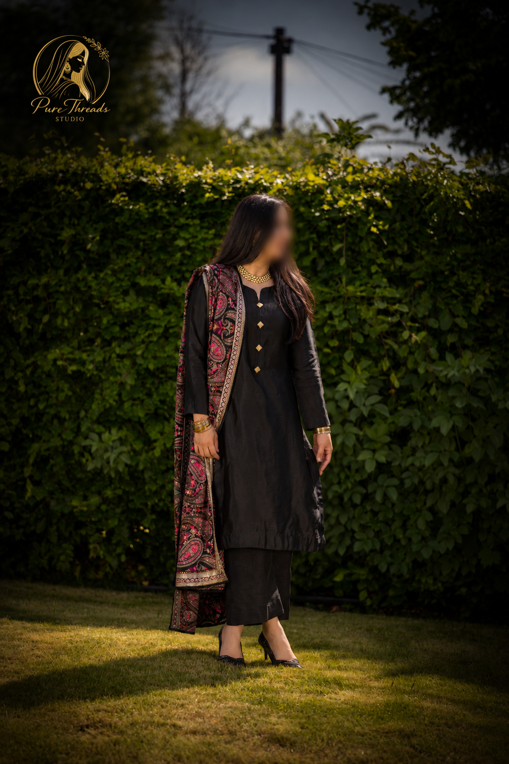 Medium Noir-e-Seesha Silk Co-ord Set image 0
