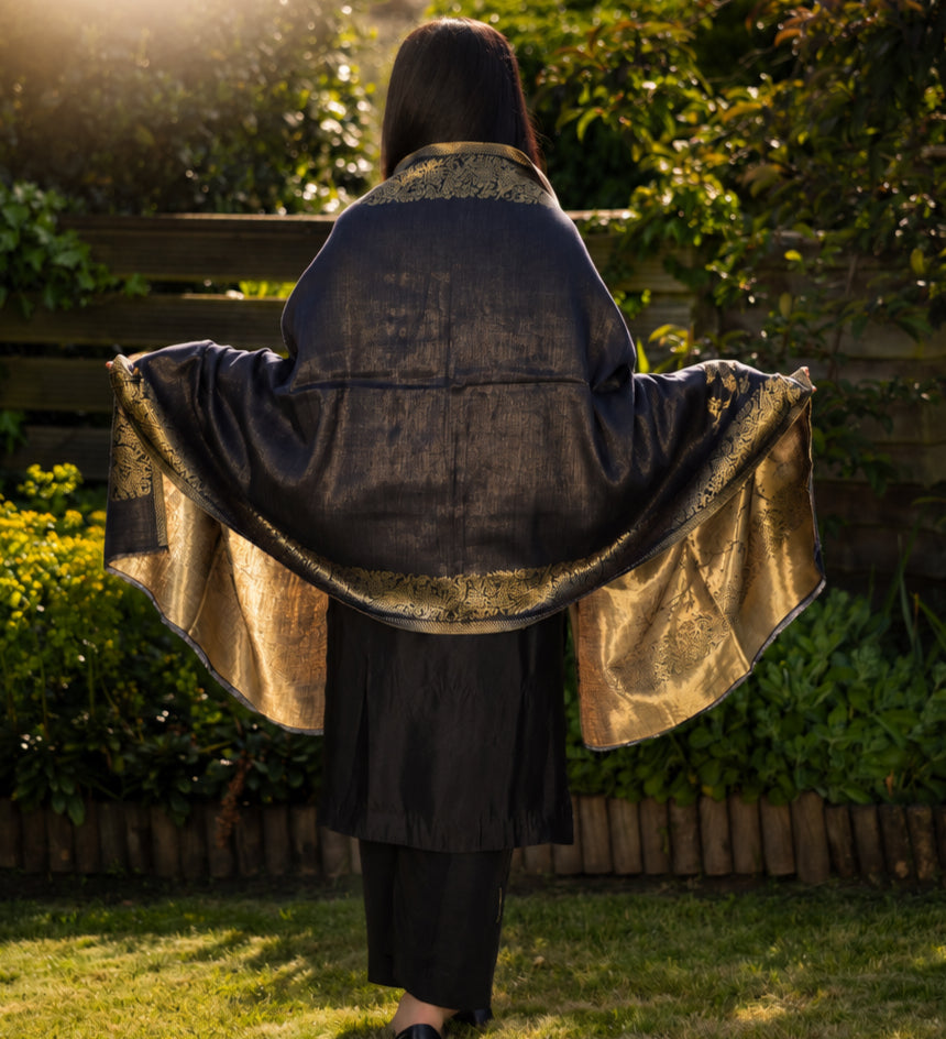 Shab-e-Noor Reversible Moonlight Kani Stole image 1