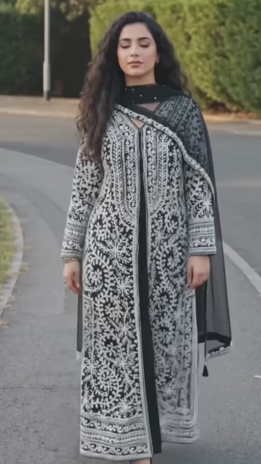 Noir-e-Zar Luxury Embellished Net Suit